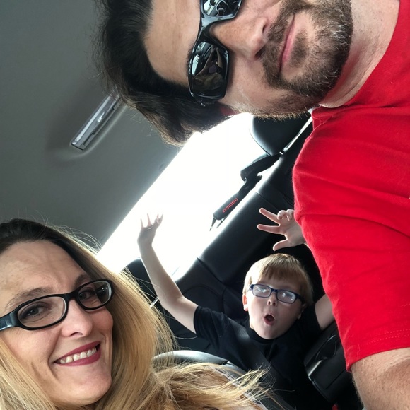 Meet your Posher, Erin - Picture 5 of 6